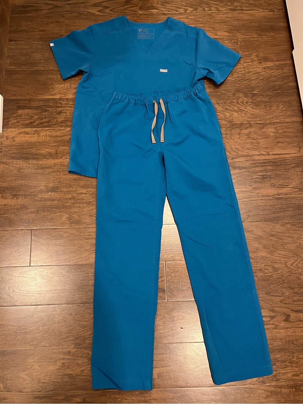 Figs Caribbean Blue Scrub Set Catarina Top Pisco Basic Scrub Pant XS/S